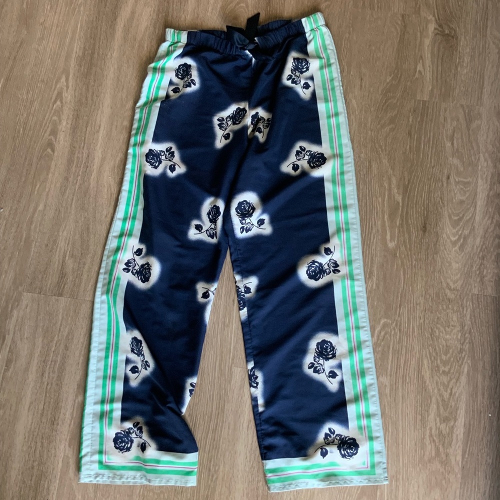 Victoria’s Secret size medium pajama bottoms